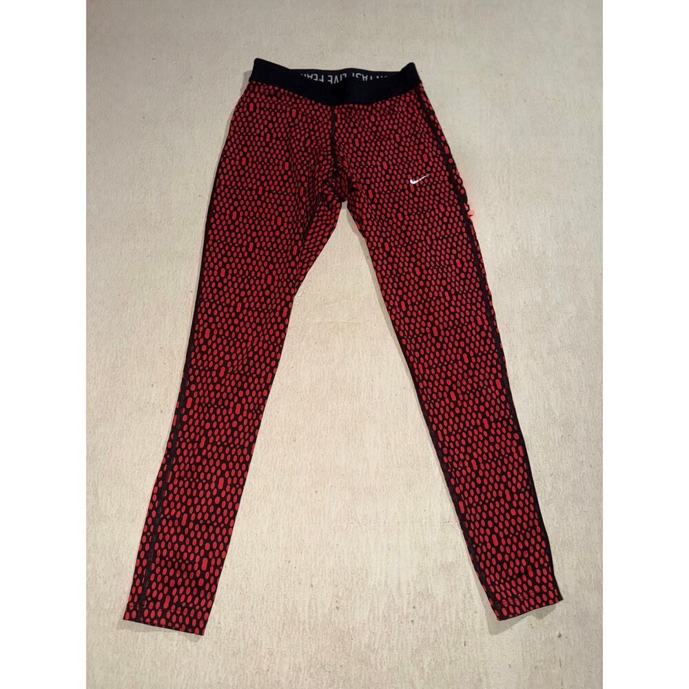 Nike pro women’s black & red athletic leggings - Picture 3 of 16